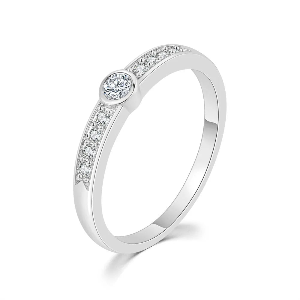 Luxurious Moissanite Diamond 7 Stone Silver Ring – S925 Platinum Plated